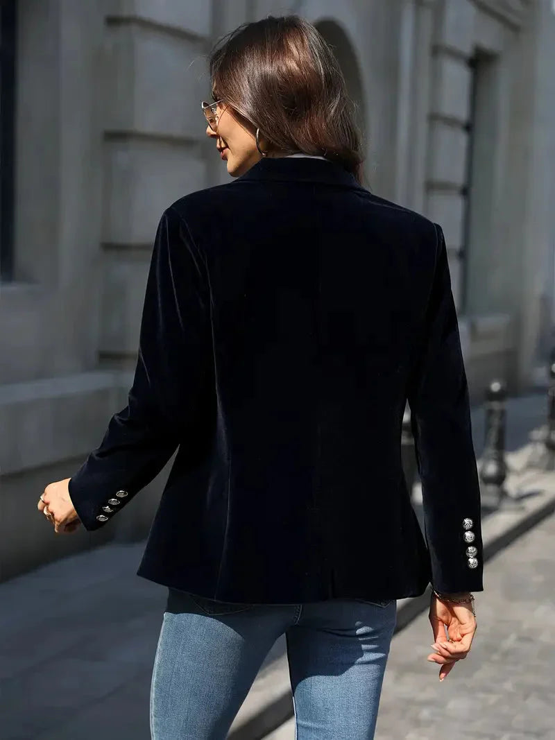 Laurel Crest™ | Elegant Velvet Blazer