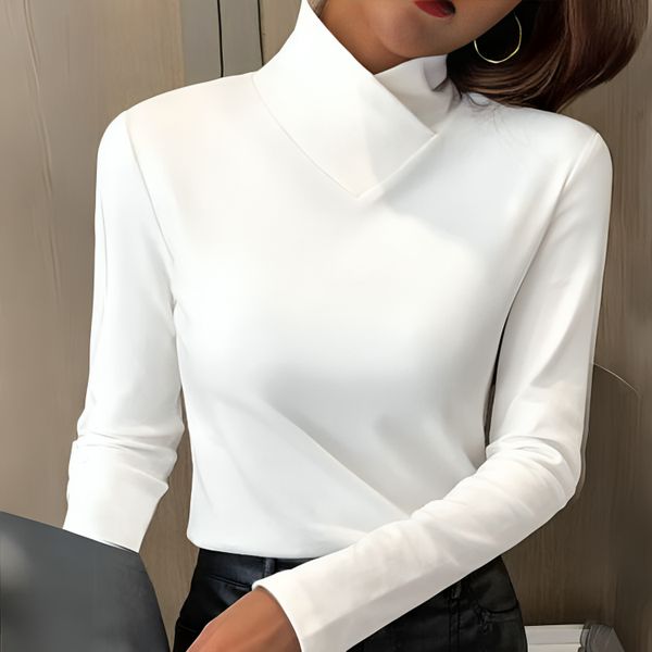 Ashley | Elegant Turtleneck Fit
